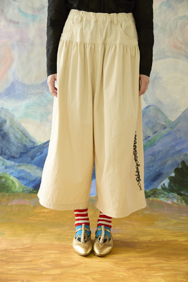 50.Playful Line pants 詳細画像