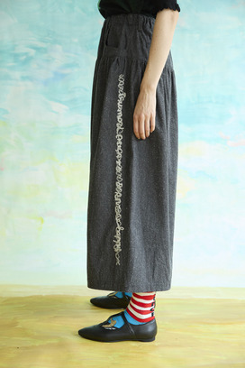 50.Playful Line pants 詳細画像