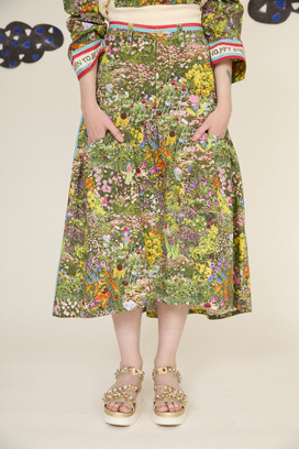 3.Happy flower field skirt