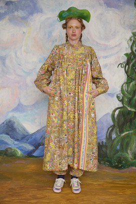 4.Happy flower field dress
