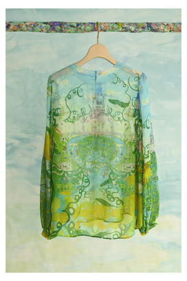 42.Born happy blouse 詳細画像