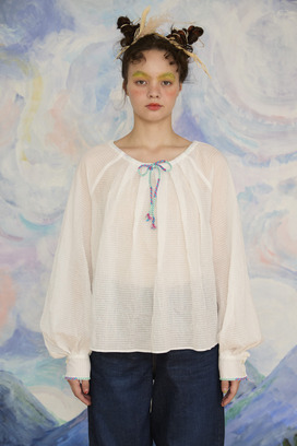 16.Shadow border blouse