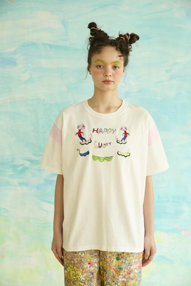 21.Happy lucky embroidery T-shirt