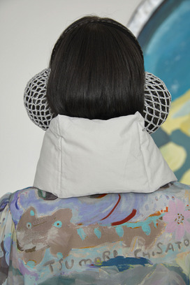 ANIMAL WORLD PRINT DOWN MUFFLER 詳細画像