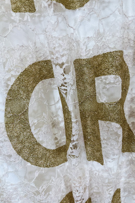 BIG LOGO LACE PRINT DRESS 詳細画像