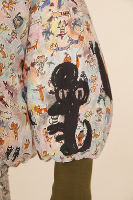 MANY FUNNY CATS DOWN JACKET 詳細画像