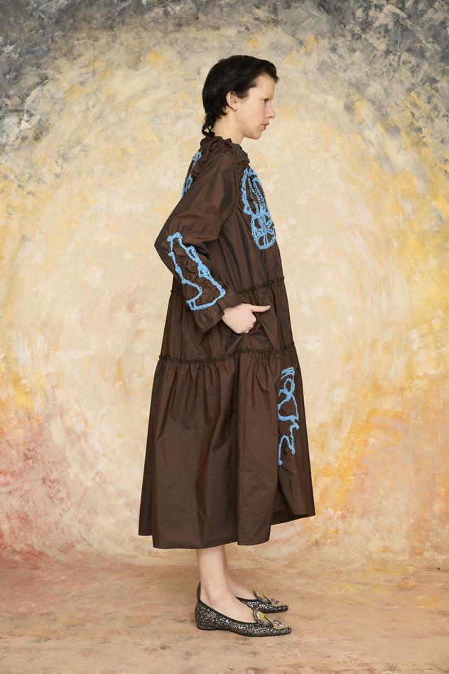 SHIRRING EMBROIDERY TAFFETA DRESS 詳細画像 brown 13