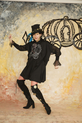 SHIRRING EMBROIDERY DRESS