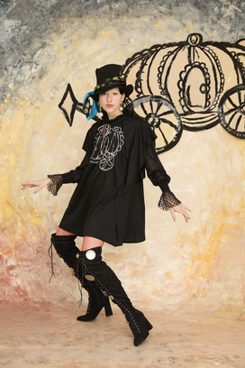 SHIRRING EMBROIDERY DRESS 詳細画像