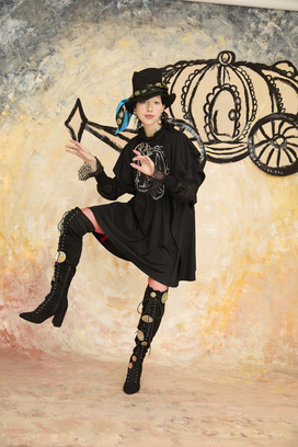 SHIRRING EMBROIDERY DRESS 詳細画像