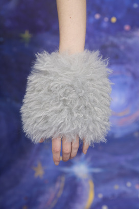 99.Space walk fur Armcover 詳細画像