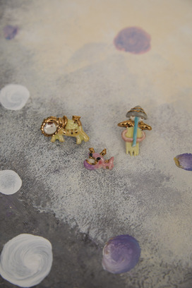 106.ALIEN accessories Pins 詳細画像