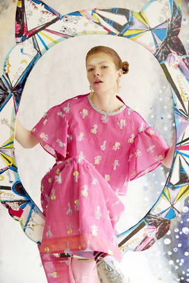 54.Cosmic cat ＆ swan JQ Skirt 詳細画像