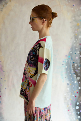 44.Dancing universe T-shirt 詳細画像